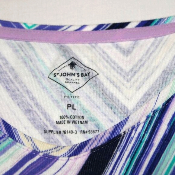 St. John’s Bay Petite PL Chevron Print Top – Short Sleeve, Preowned - Picture 3 of 5